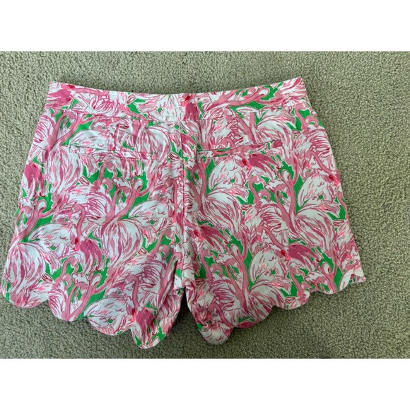 Lilly Pulitzer Buttercup Scallop Shorts In Lion In The Sun Print - Picture 2 of 3
